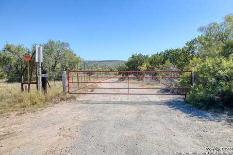 1917 Ranch Rd, Brackettville, TX 78832