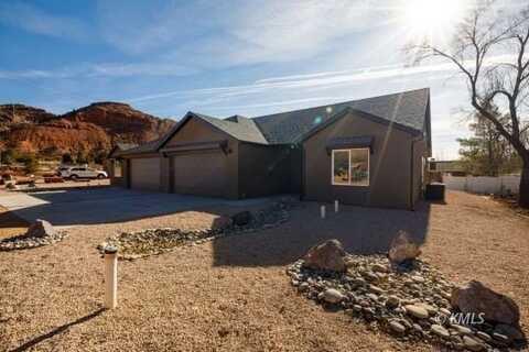 236 E 200 N, Kanab, UT 84741