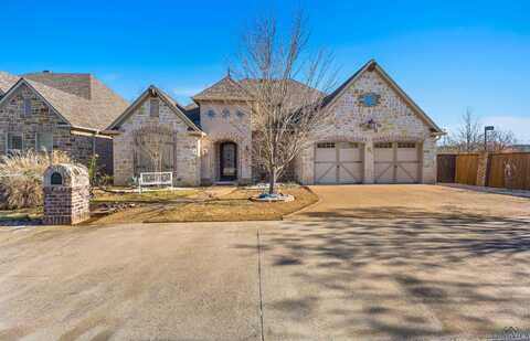 1004 Chateau Ct, Longview, TX 75604