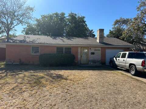 2805 60th Street, Lubbock, TX 79413