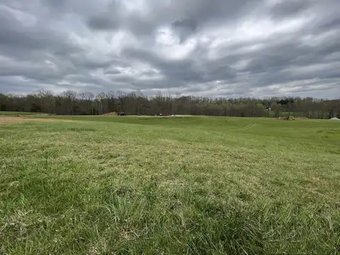 Laredo Drive lot: # 40, London, KY 40741