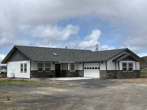 64376 Fairmount Ave., Crane, OR 97732