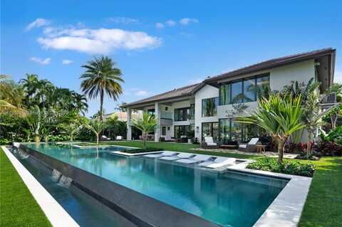 110 Holiday Dr, Hallandale Beach, FL 33009