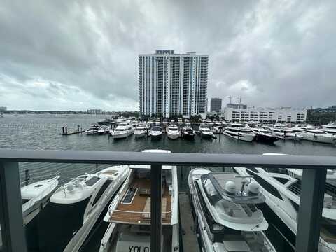 17301 Biscayne Blvd, North Miami Beach, FL 33160