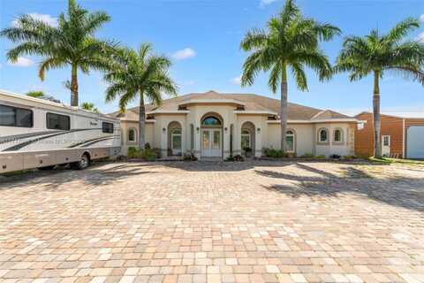 7684 County Road 78, Labelle, FL 33935