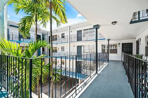 1230 NE 139th St, North Miami, FL 33161
