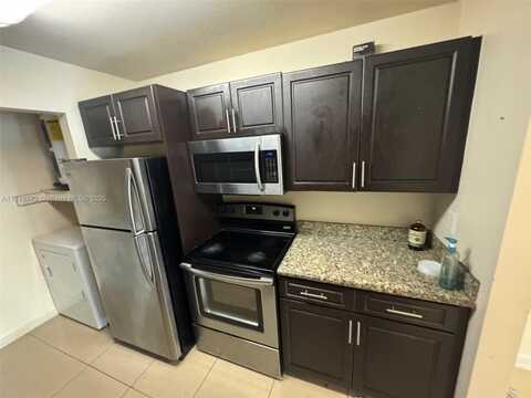 8787 NW 39th St, Sunrise, FL 33351