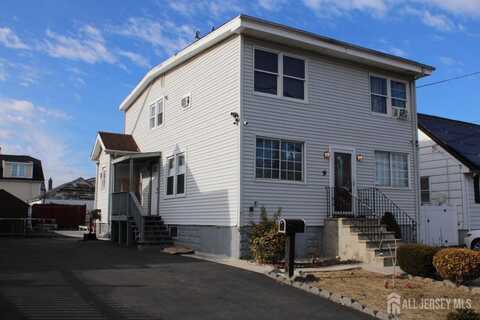 9 Hermann Street, Carteret, NJ 07008