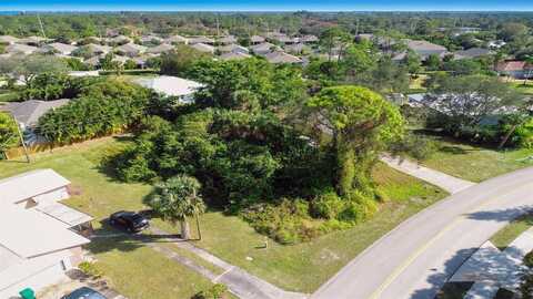 109 EASY STREET, SEBASTIAN, FL 32958