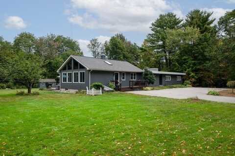 82 Central Tpke, Sutton, MA 01590