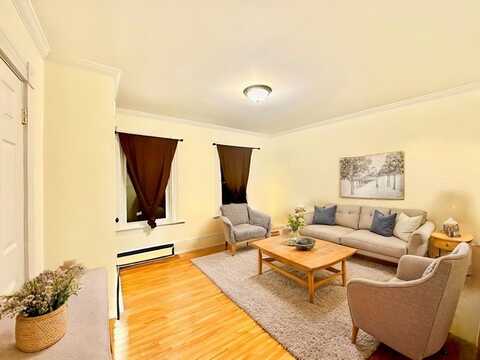 207 Whitwell St, Quincy, MA 02169