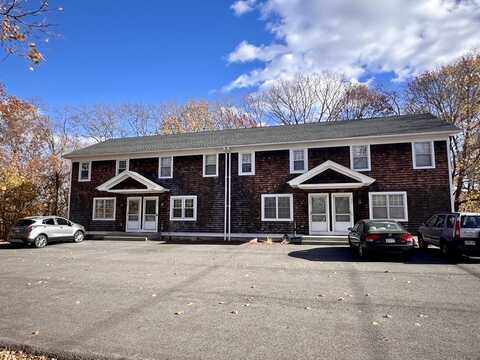 230 Beacon St, Clinton, MA 01510