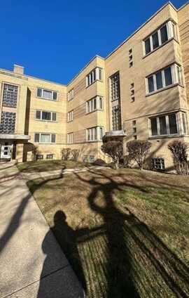 2032 E 72nd Place, Chicago, IL 60649