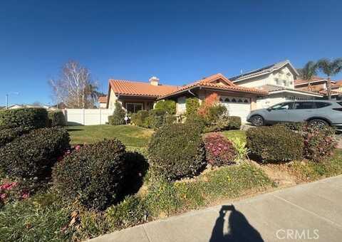 28325 Rodgers Drive, Saugus, CA 91350