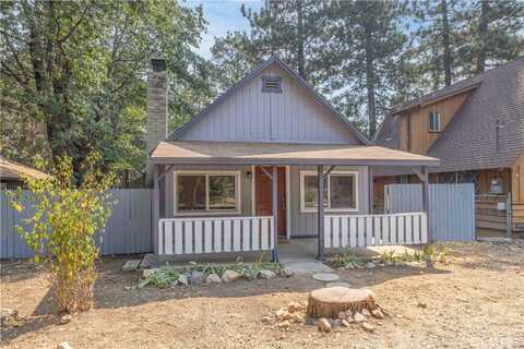 463 Holmes Lane, Sugarloaf, CA 92386