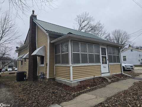 307 E Hempstead Avenue, Fairfield, IA 52556