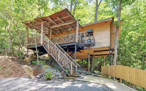 605 White Street, Hiawassee, GA 30546