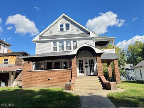 247 Oakdale Avenue, Akron, OH 44302