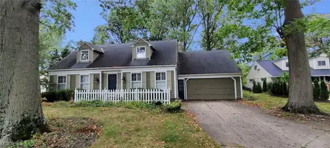 22250 Hilliard Boulevard, Rocky River, OH 44116