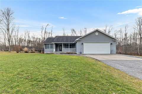 1689 Lucretia Drive, Girard, OH 44420