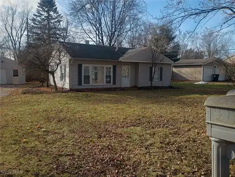 6196 Larkhall Drive, Madison, OH 44057