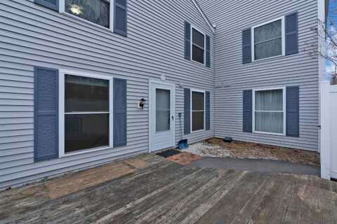 1 Hemlock Forest, Dover, NH 03820