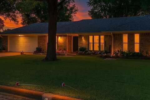 503 Mockingbird Street, Bonham, TX 75418