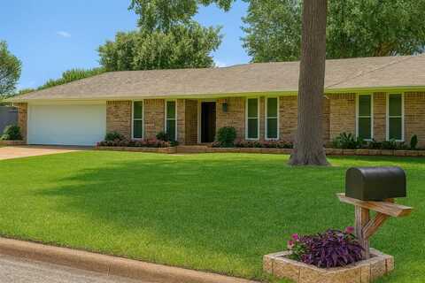 503 Mockingbird Street, Bonham, TX 75418
