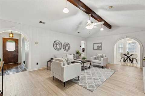 3605 Spring Valley Drive, Bedford, TX 76021