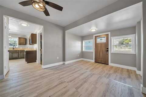 1600 Hemphill Drive, Dallas, TX 75216