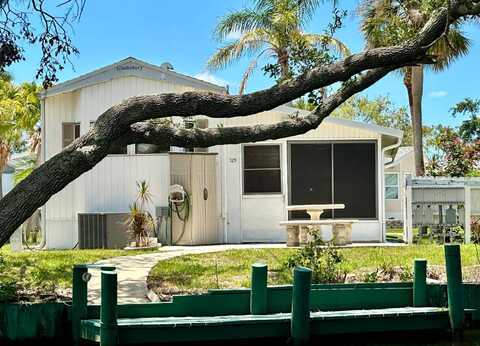 129 Brookshire Dr, Nokomis, FL 34275