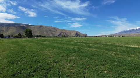 4498 Old Loop Road, Mackay, ID 83251