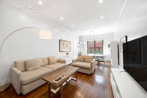 120 East 86th Street, New York, NY 10028