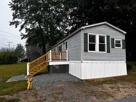 1 Allen Dr, Arundel, ME 04046