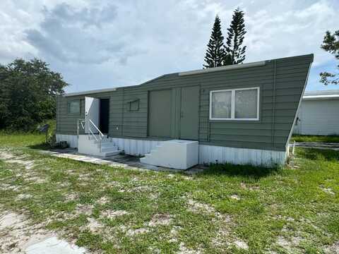 208 Pecan Place, Fort Pierce, FL 34946