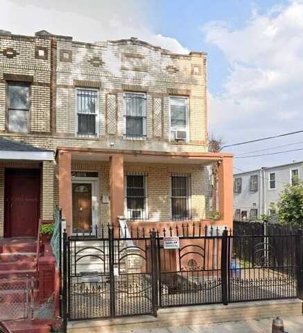 557 Snediker Avenue, Brooklyn, NY 11207