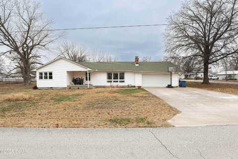 202 Arbor Drive, Lamar, MO 64759