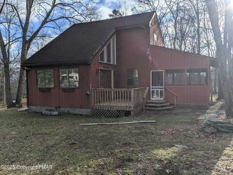 205 Suter Drive, Bushkill, PA 18324