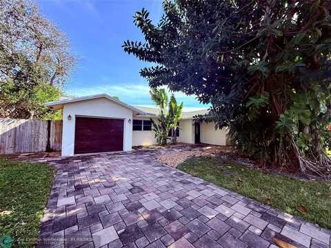 621 Eagle Dr, Delray Beach, FL 33444