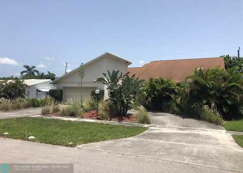 71 Laredo Ln, Boca Raton, FL 33487