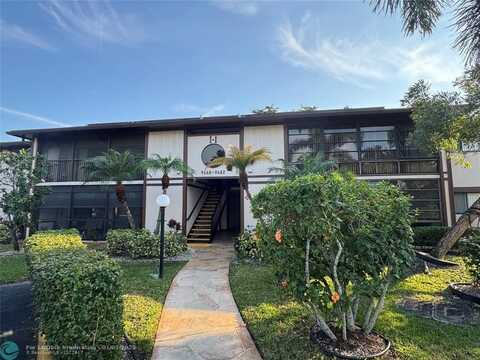 9676 S Belfort Cir, Tamarac, FL 33321