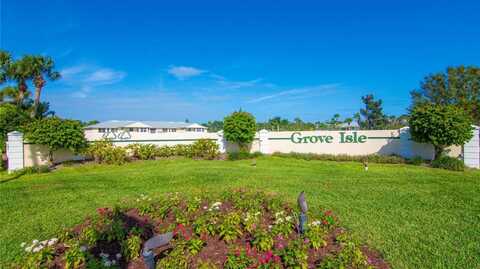 605 W Lake Jasmine Circle, Vero Beach, FL 32962