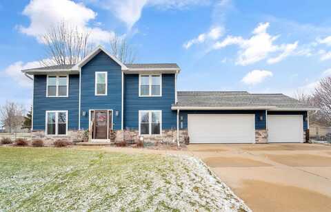 2001 PINNACLE Place, NEW FRANKEN, WI 54229