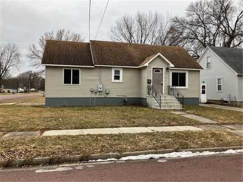 424 10th Avenue SE, Waseca, MN 56093