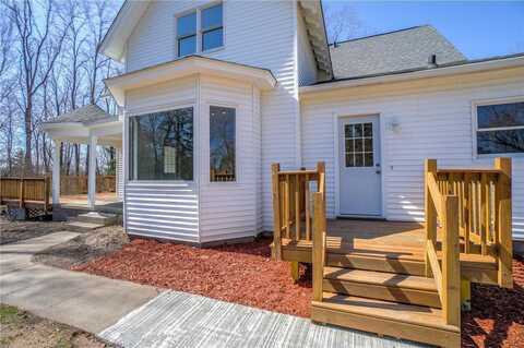 442 Baer Drive, Hudson, WI 54016