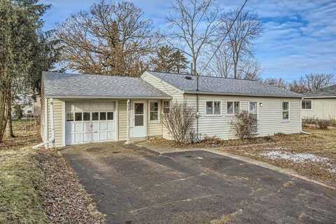 405 Warner Avenue S, Willernie, MN 55090