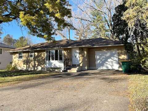 5112 70th Avenue N, Brooklyn Center, MN 55429