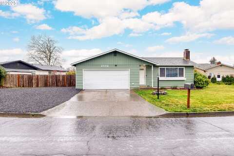 2482 DUMAS DR, Springfield, OR 97477