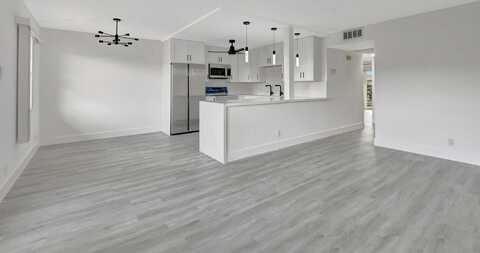 2053 Wolverton C, Boca Raton, FL 33434