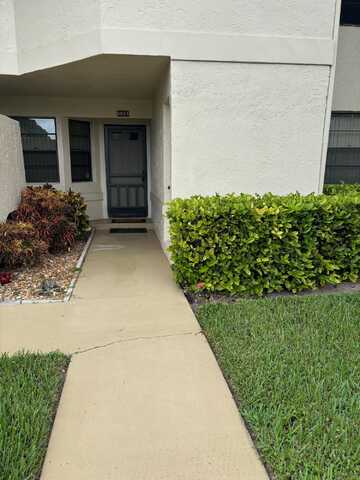 5881 Parkwalk Drive, Boynton Beach, FL 33472